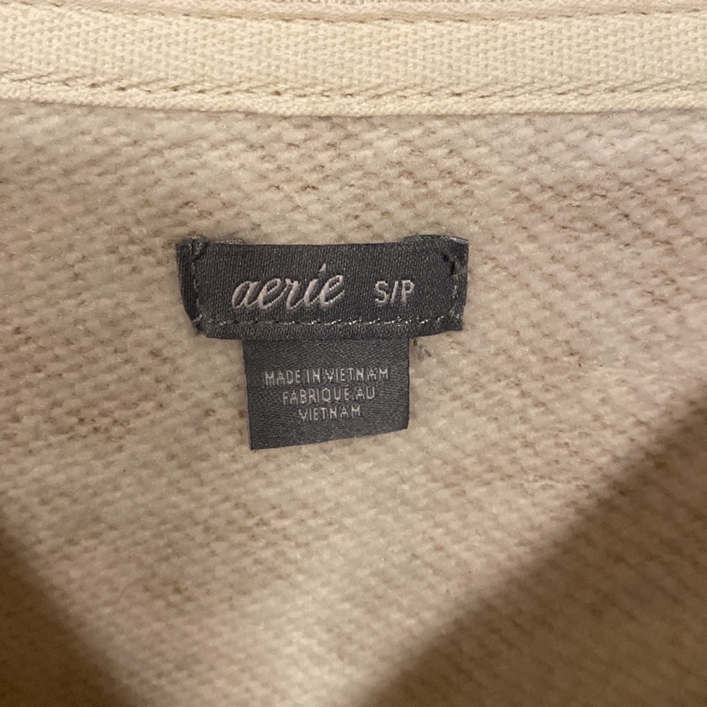 Aerie crewneck - Picture 2 of 8